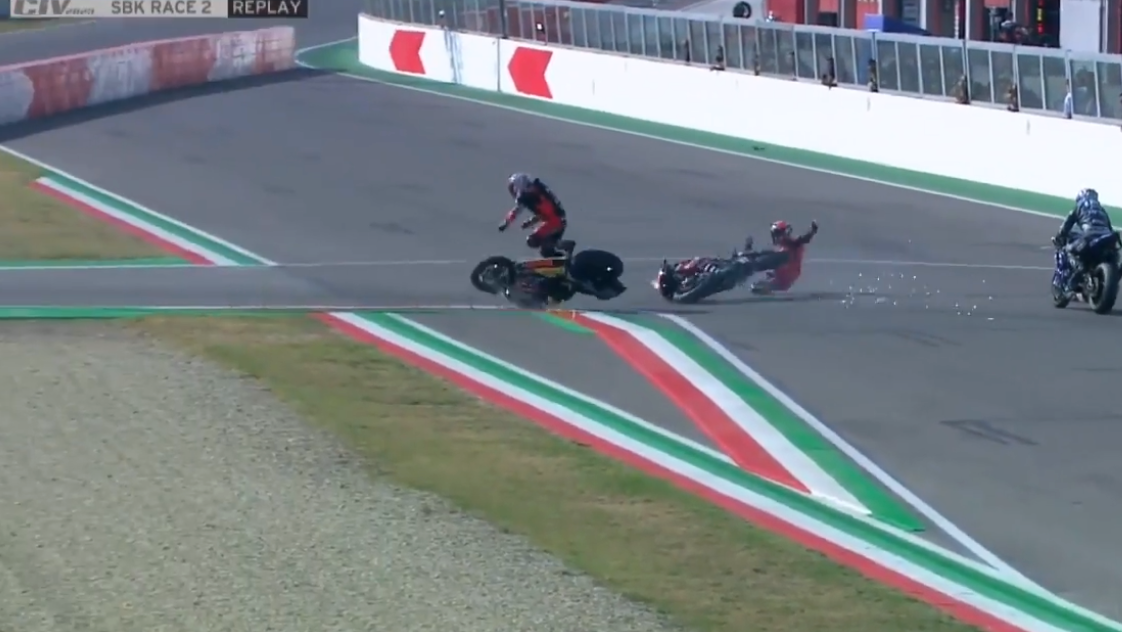 Pirro, Zanetti collision in Italian Superbike decider